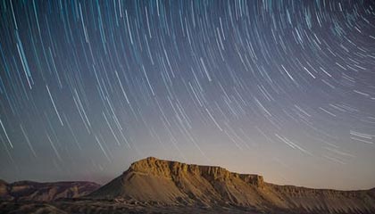 NBA优直播-这球无解！格列兹曼任意球直挂十分角破门，对手门将望球兴叹